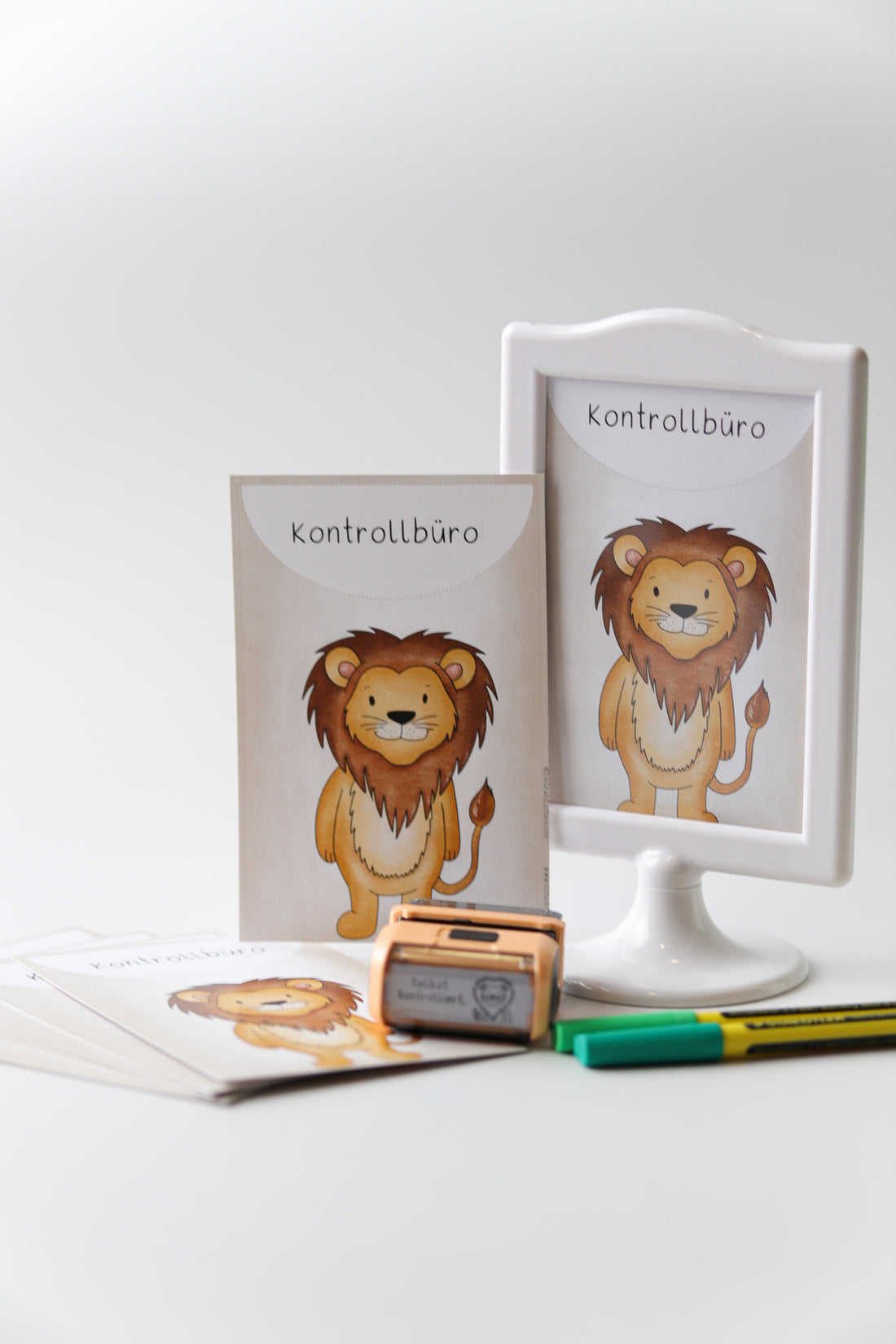 Kontrollbüro Karte Aufsteller Löwe